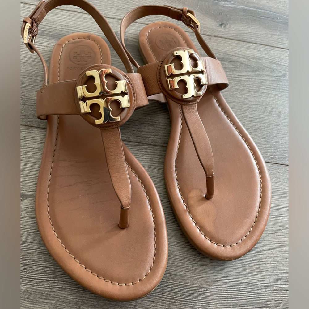 Tory Burch Claire Flat Thong Tan Sandal Size 8